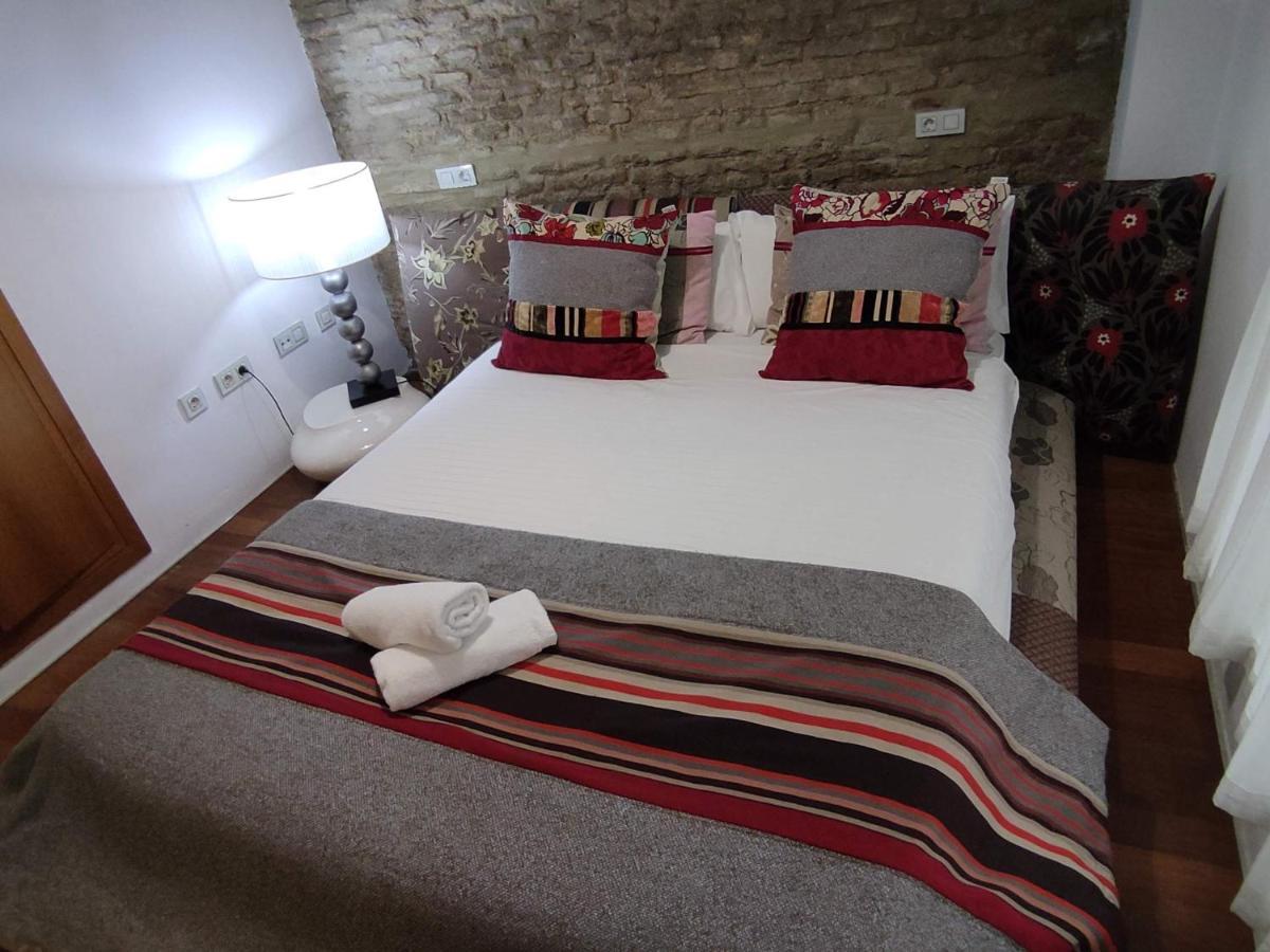 Apartamento Un Jardin En La Alfalfa - Kainga Homes Sevilla Buitenkant foto